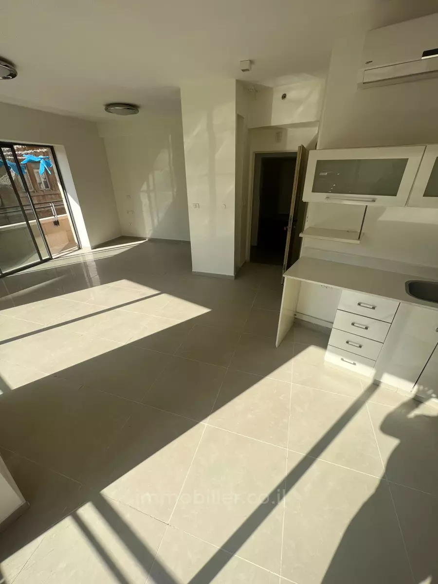 Apartment 1 Rooms Jerusalem City center 424-IBL-332