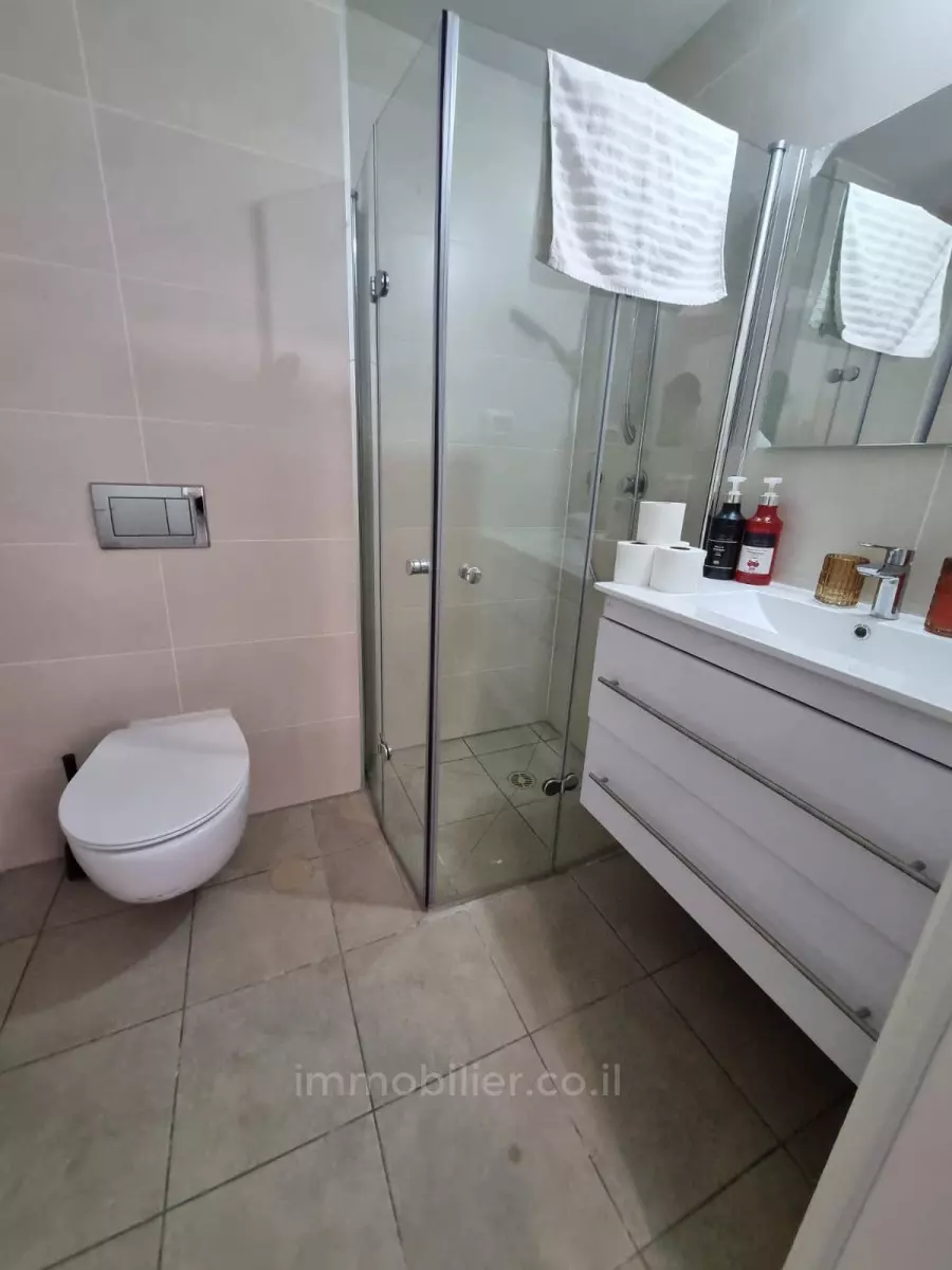 Apartment 3 Rooms Jerusalem City center 424-IBL-337