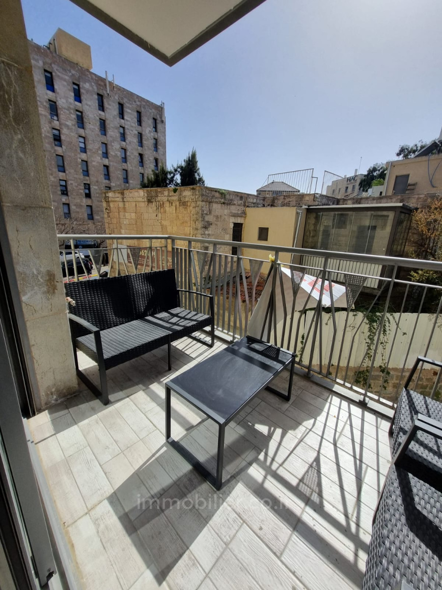 Apartment 3 Rooms Jerusalem City center 424-IBL-337