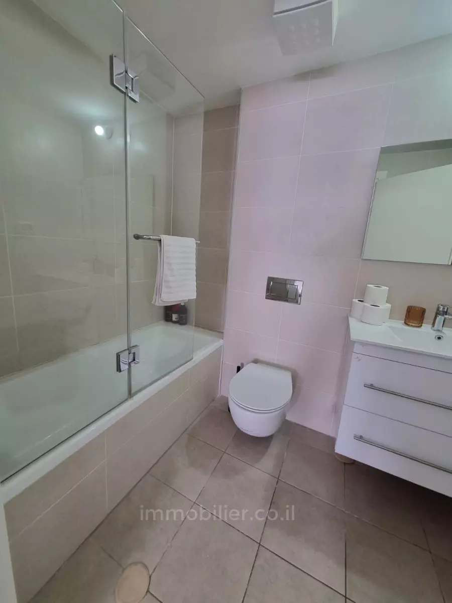 Apartment 3 Rooms Jerusalem City center 424-IBL-337