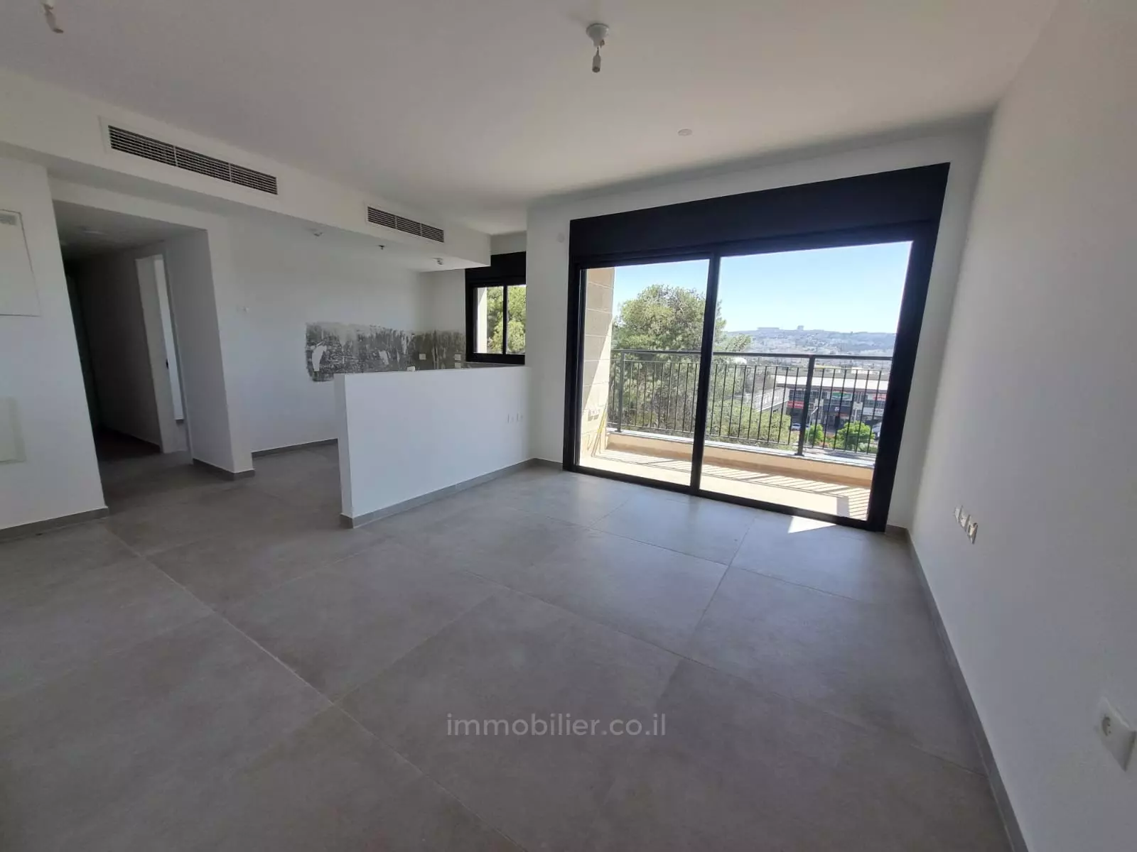 Apartment 3 Rooms Jerusalem Makor Haim 424-IBL-346