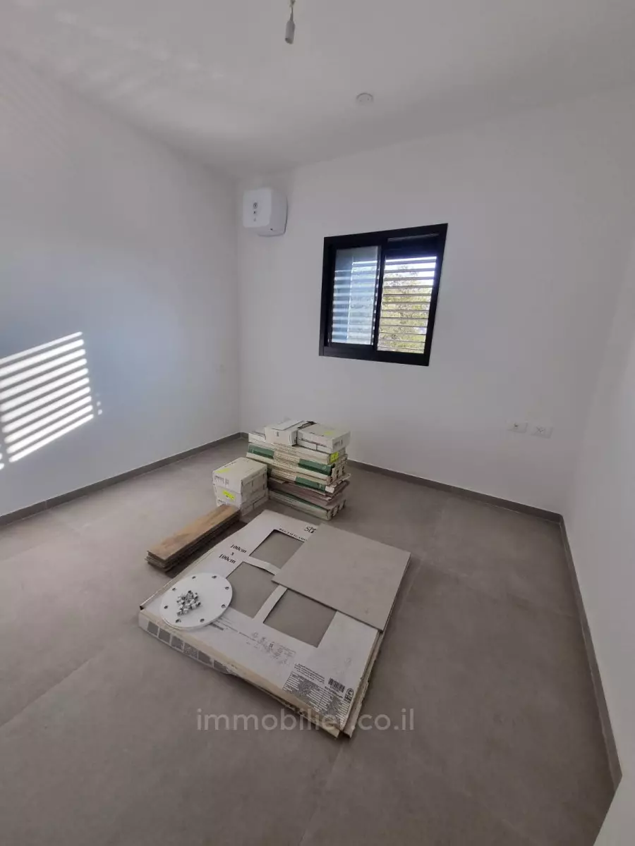 Apartment 3 Rooms Jerusalem Makor Haim 424-IBL-346