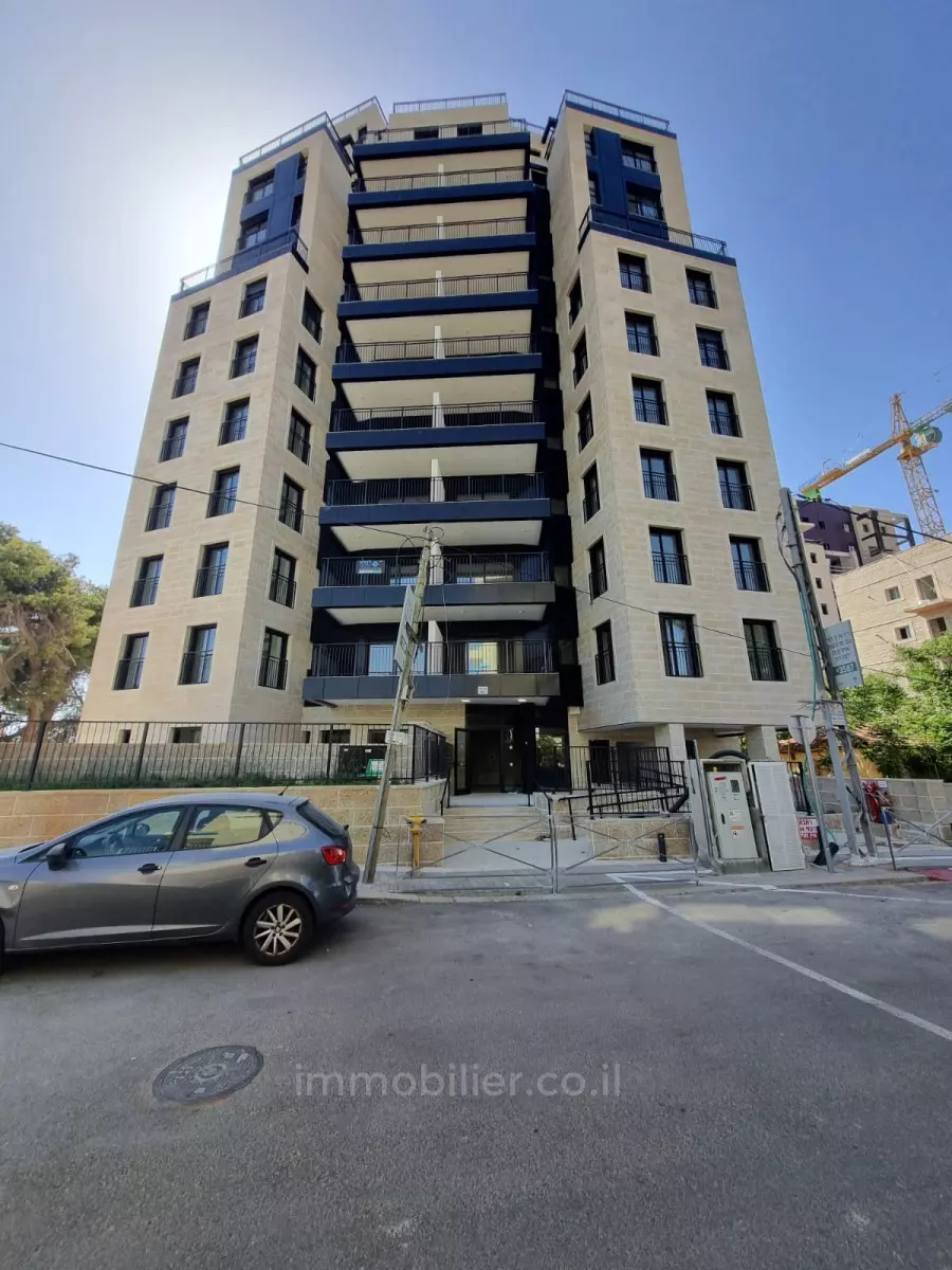 Apartment 3 Rooms Jerusalem Makor Haim 424-IBL-346