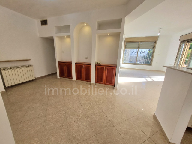 For rent Apartment Jerusalem