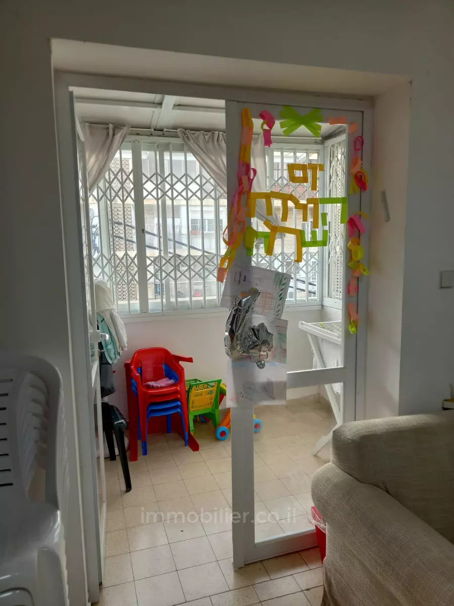 Apartment 3 rooms Jerusalem Beit Vagan 427-IBL-581