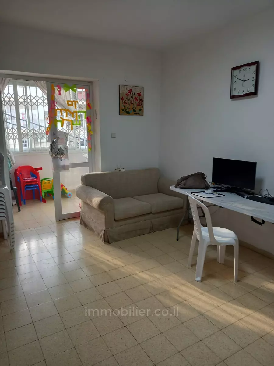 Apartment 3 rooms Jerusalem Beit Vagan 427-IBL-581