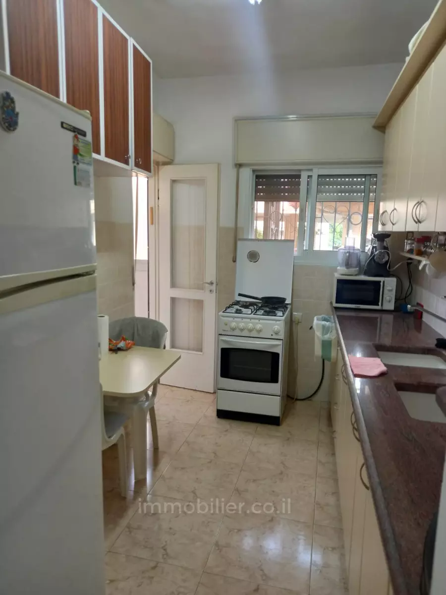 Apartment 3.5 rooms Jerusalem Beit Vagan 427-IBL-592