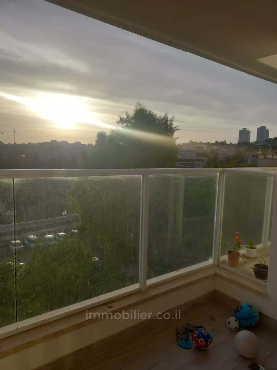 Apartment 3 rooms Jerusalem Ramat Sharet 427-IBL-593