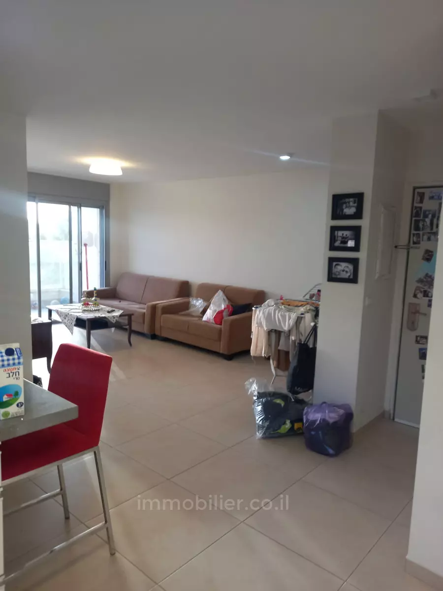 Apartment 3 rooms Jerusalem Ramat Sharet 427-IBL-593