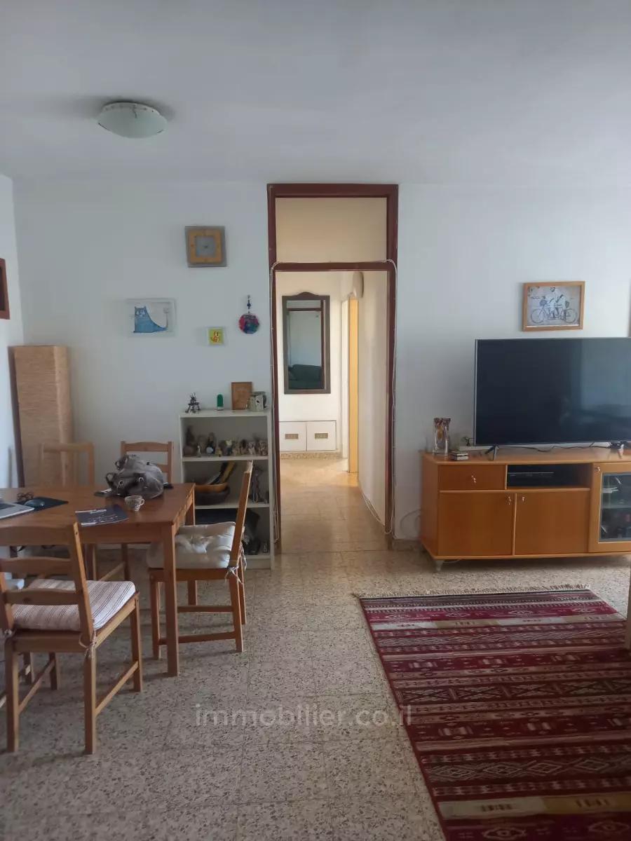 Apartment 3.5 rooms Jerusalem Ramat Sharet 427-IBL-595