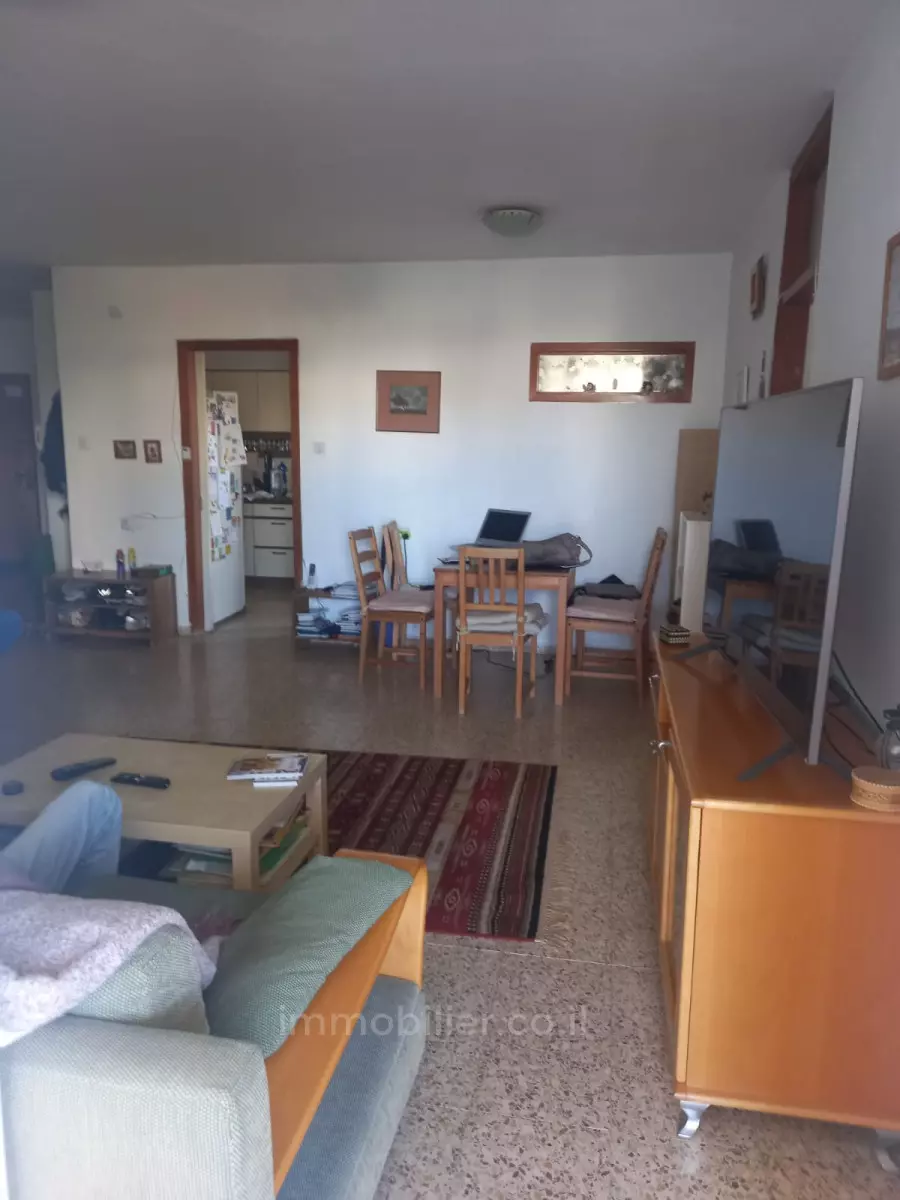 Apartment 3.5 rooms Jerusalem Ramat Sharet 427-IBL-595