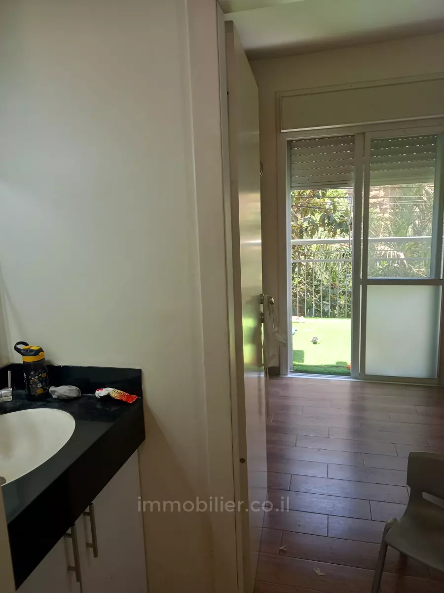 Apartment 5 rooms Jerusalem Beit Vagan 427-IBL-605