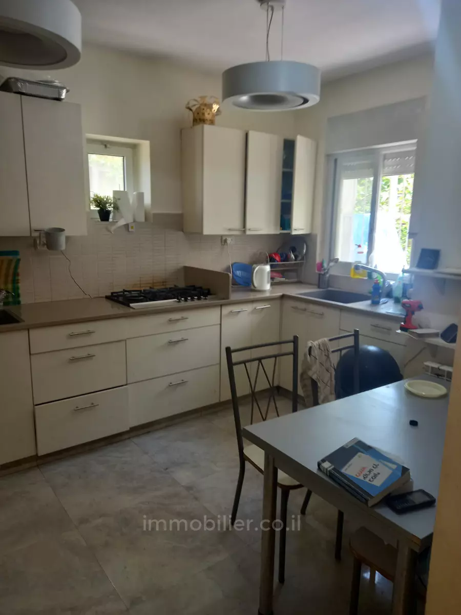 Apartment 5 rooms Jerusalem Beit Vagan 427-IBL-605