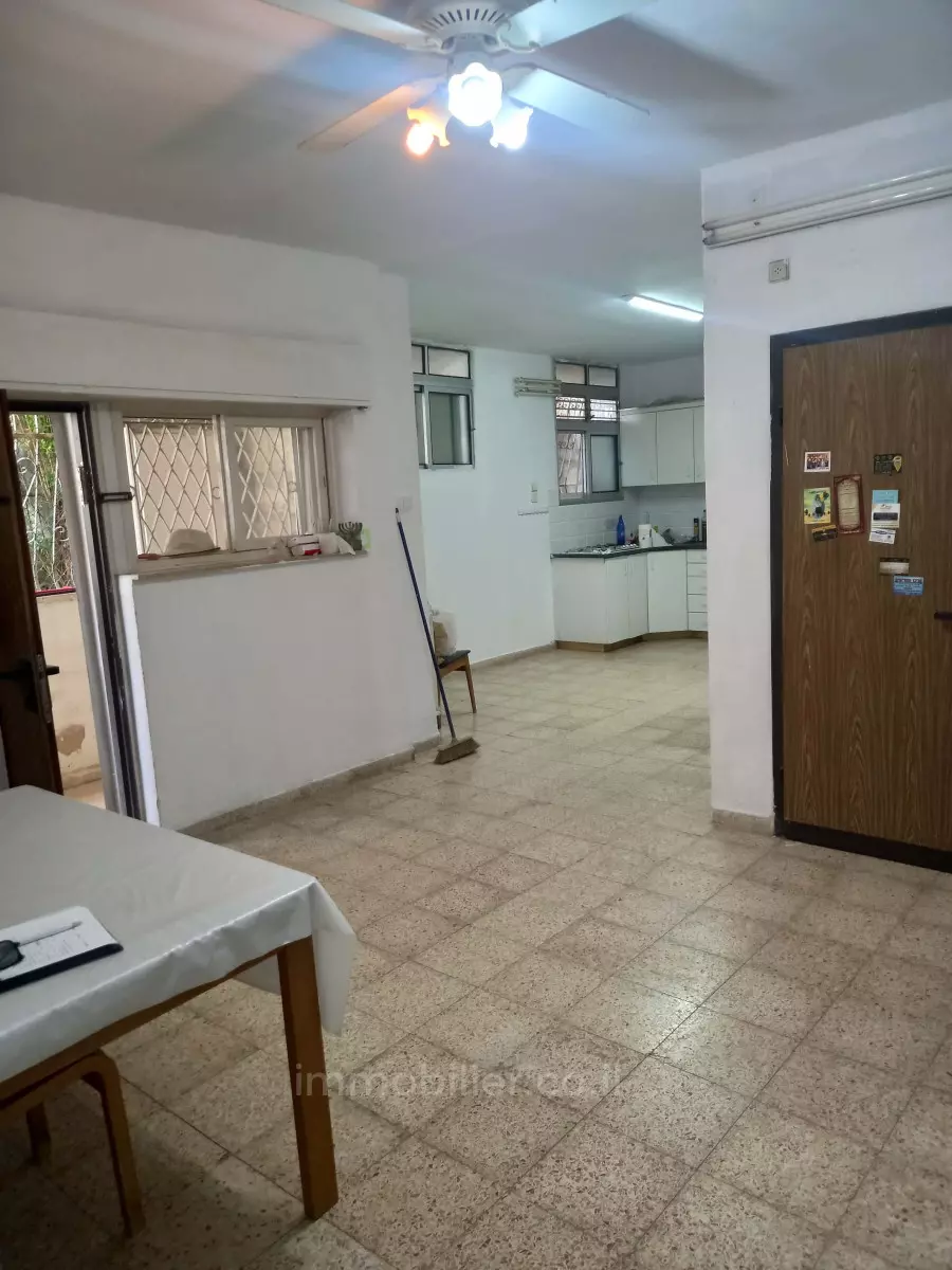 Apartment 3 rooms Jerusalem Beit Vagan 427-IBL-640