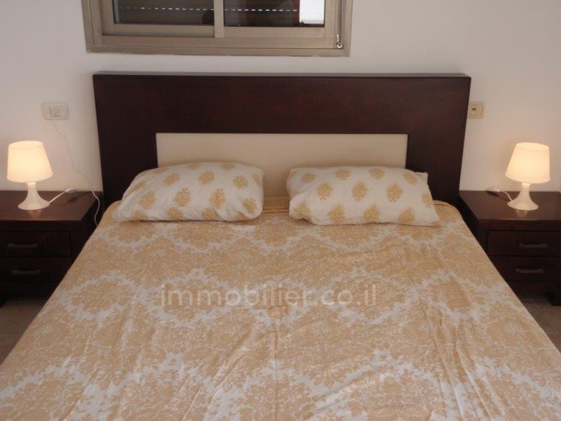 Apartment 4 Rooms Netanya Kikar 457-IBL-1005