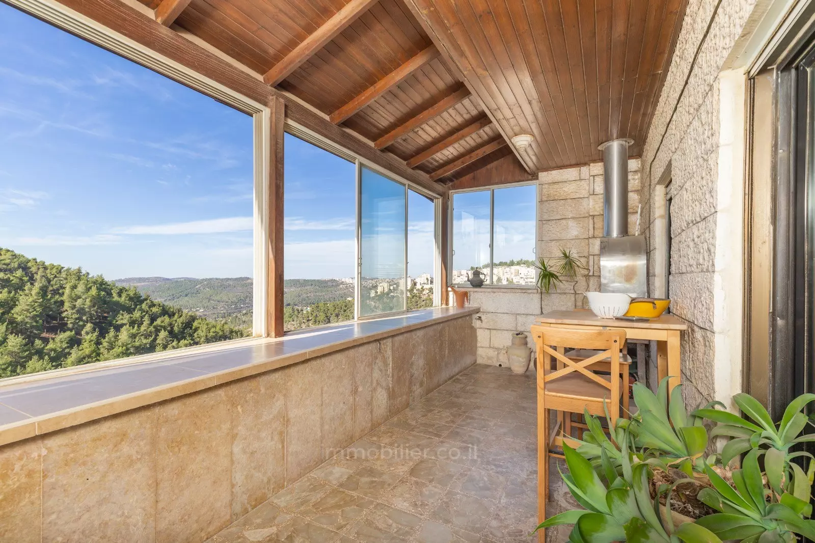 Apartment 5 rooms Jerusalem Yefe Nof 457-IBL-1007