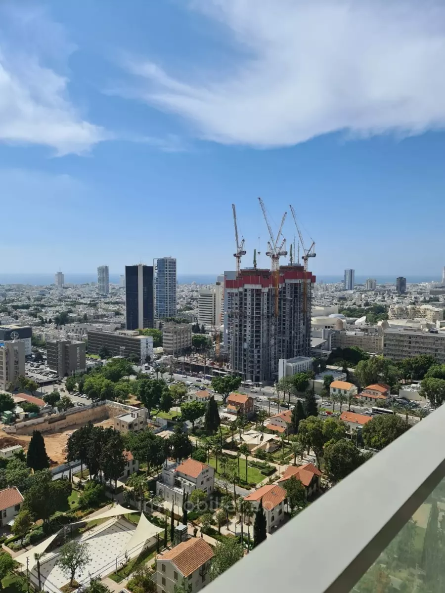 Apartment 5 rooms Tel Aviv Sarona 457-IBL-1122