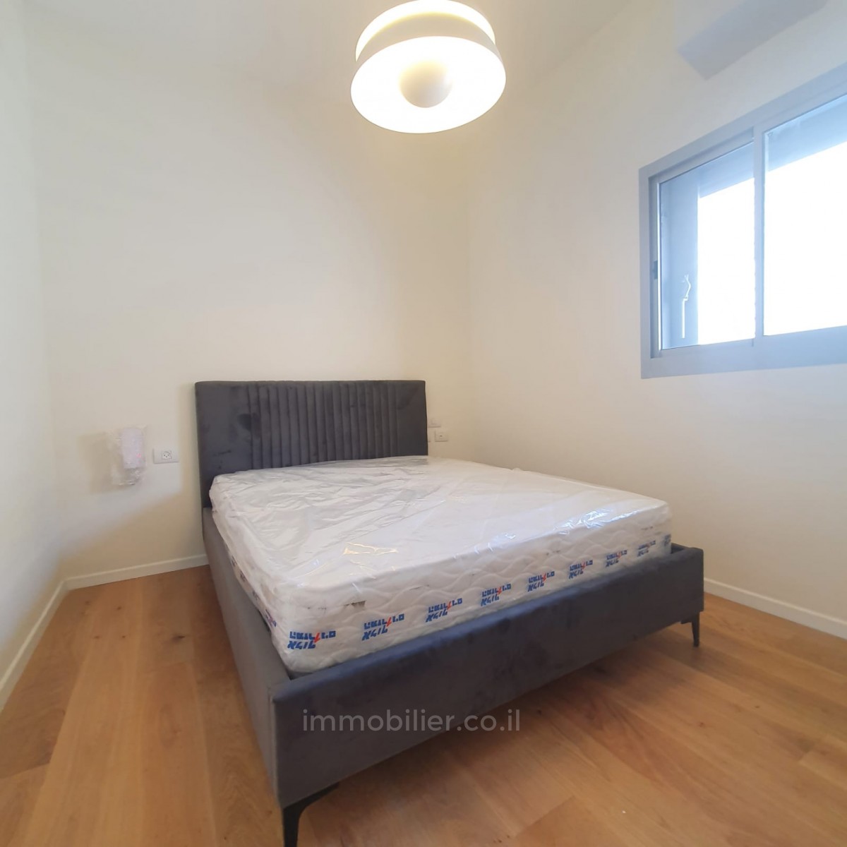 Apartment 2 Rooms Tel Aviv Kikar Hamedina 457-IBL-1123