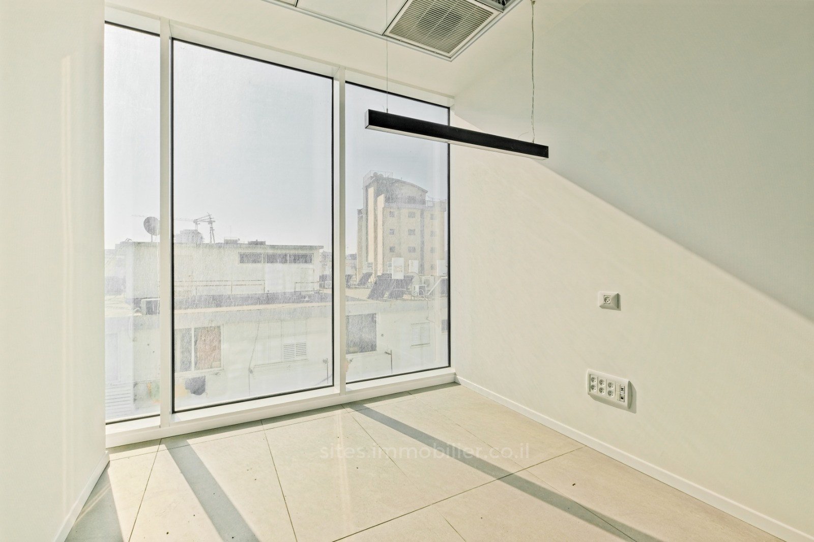 Offices 5 Rooms Netanya City center 457-IBL-1132