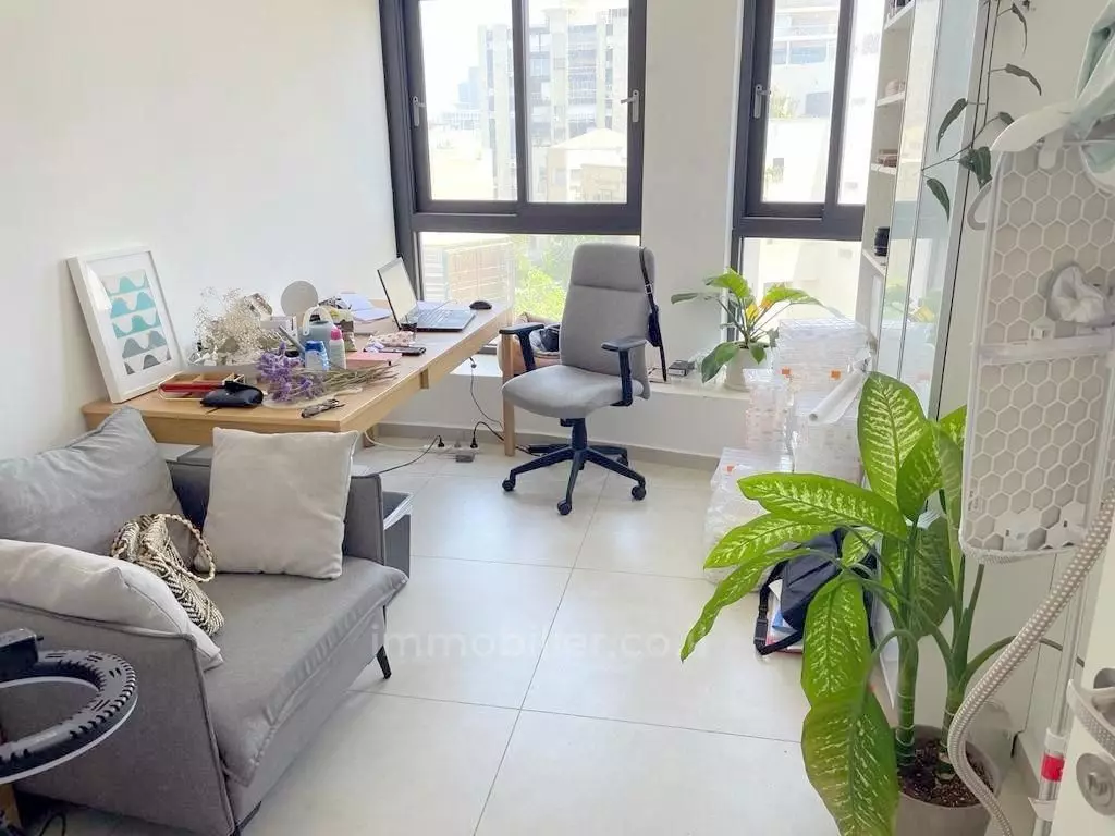 Duplex 4 rooms Tel Aviv City center 457-IBL-1138