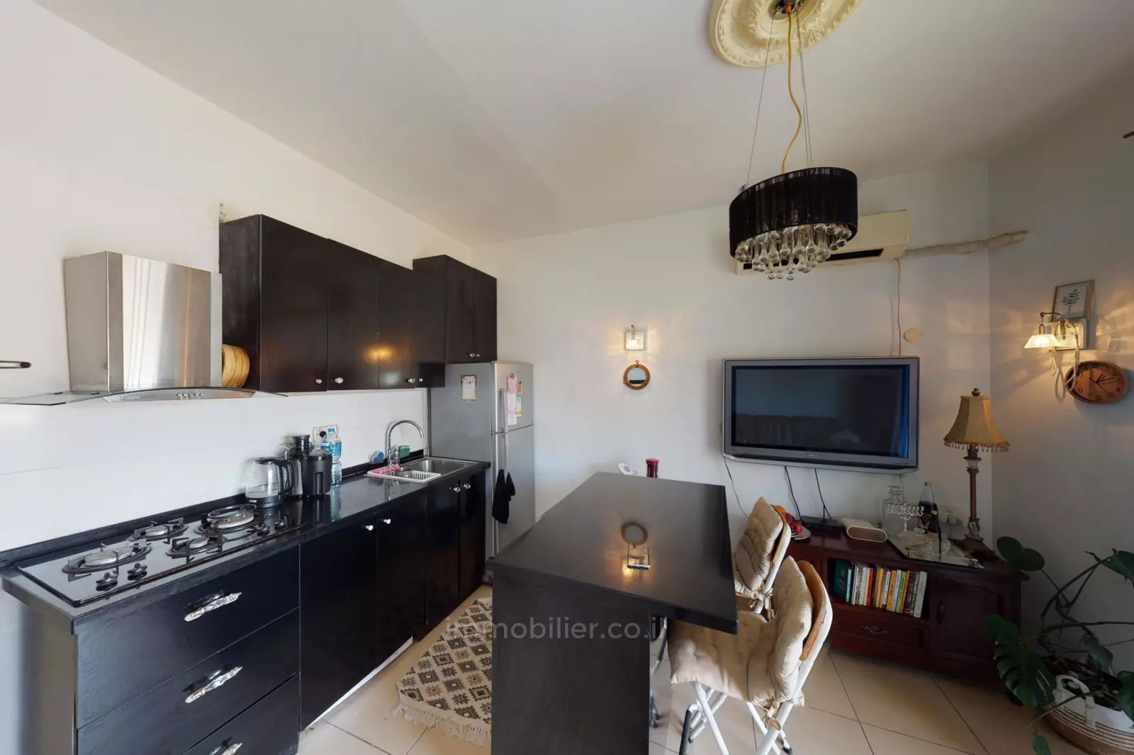 Apartment 5 rooms Tel Aviv Montifiory 457-IBL-1143