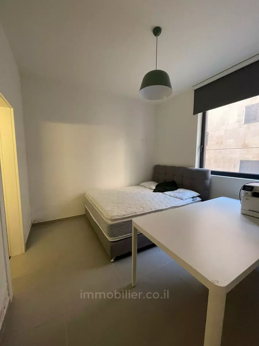 Apartment 4 rooms Tel Aviv City center 457-IBL-1151