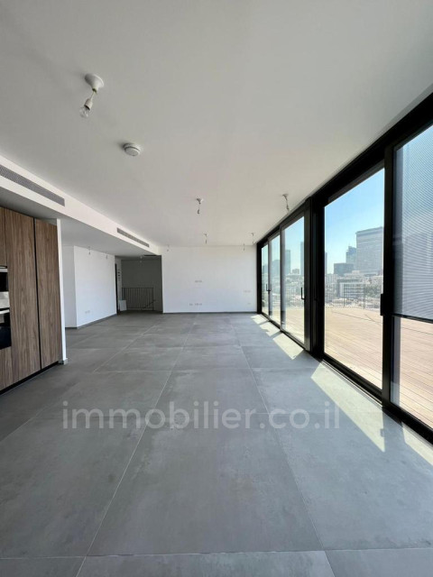 For sale Duplex-Penthouse Tel Aviv