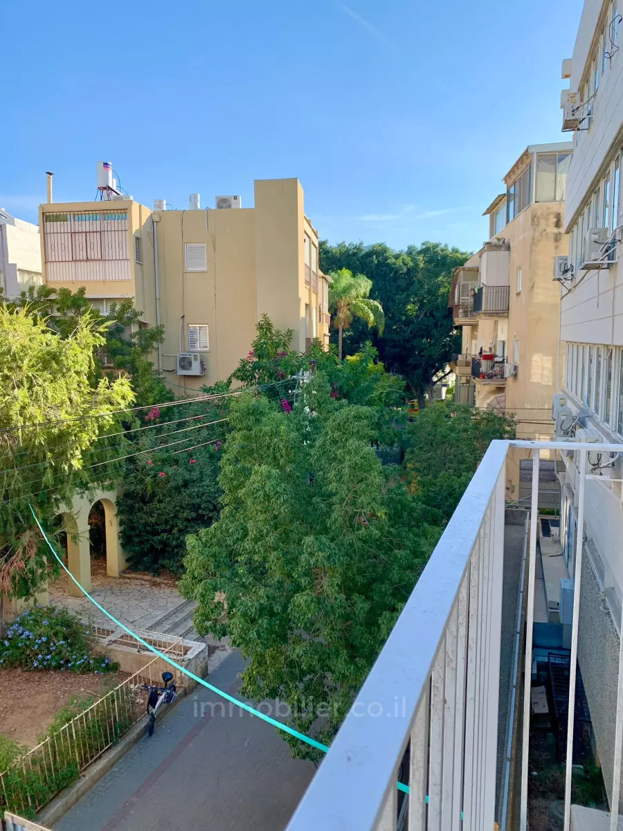 Apartment 4 rooms Tel Aviv City center 457-IBL-1165