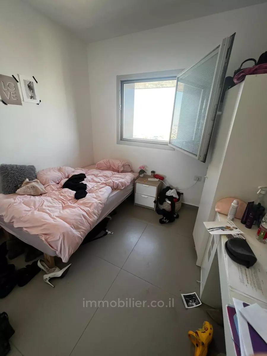 Duplex 4 rooms Tel Aviv City center 457-IBL-1177