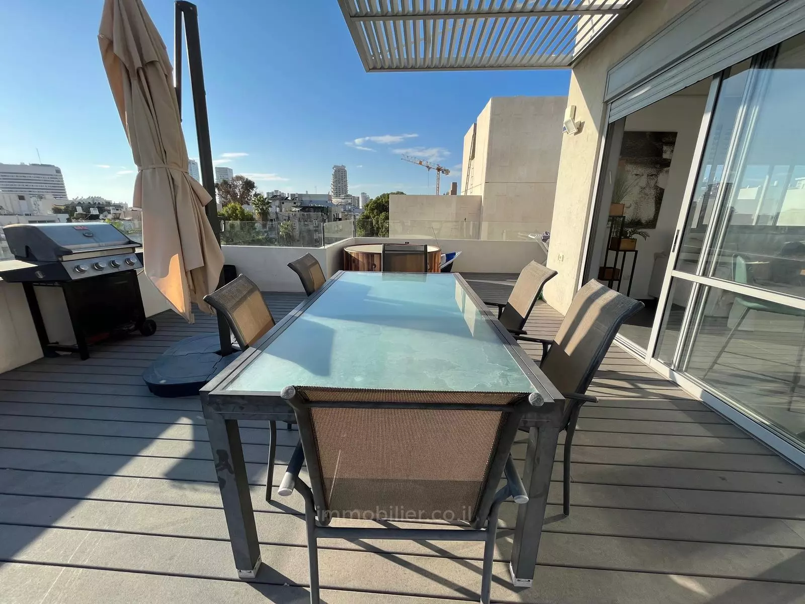 Duplex-Penthouse 4 rooms Tel Aviv City center 457-IBL-1196