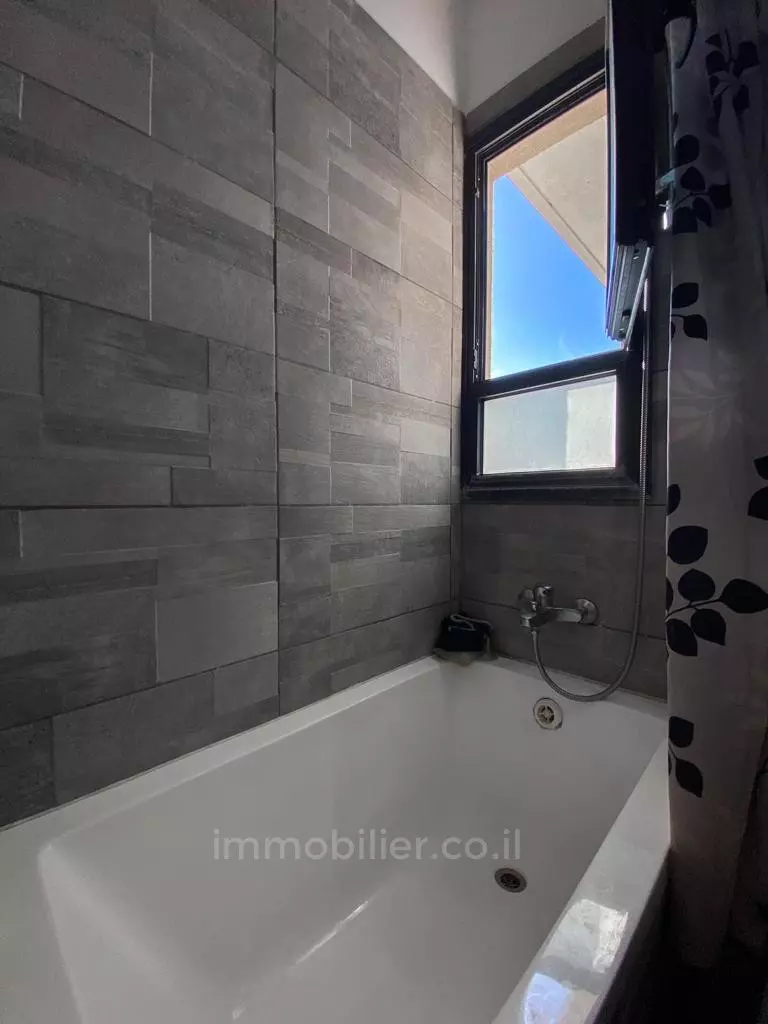 Mini-Penthouse 4 rooms Tel Aviv Old Yaffo 457-IBL-1197