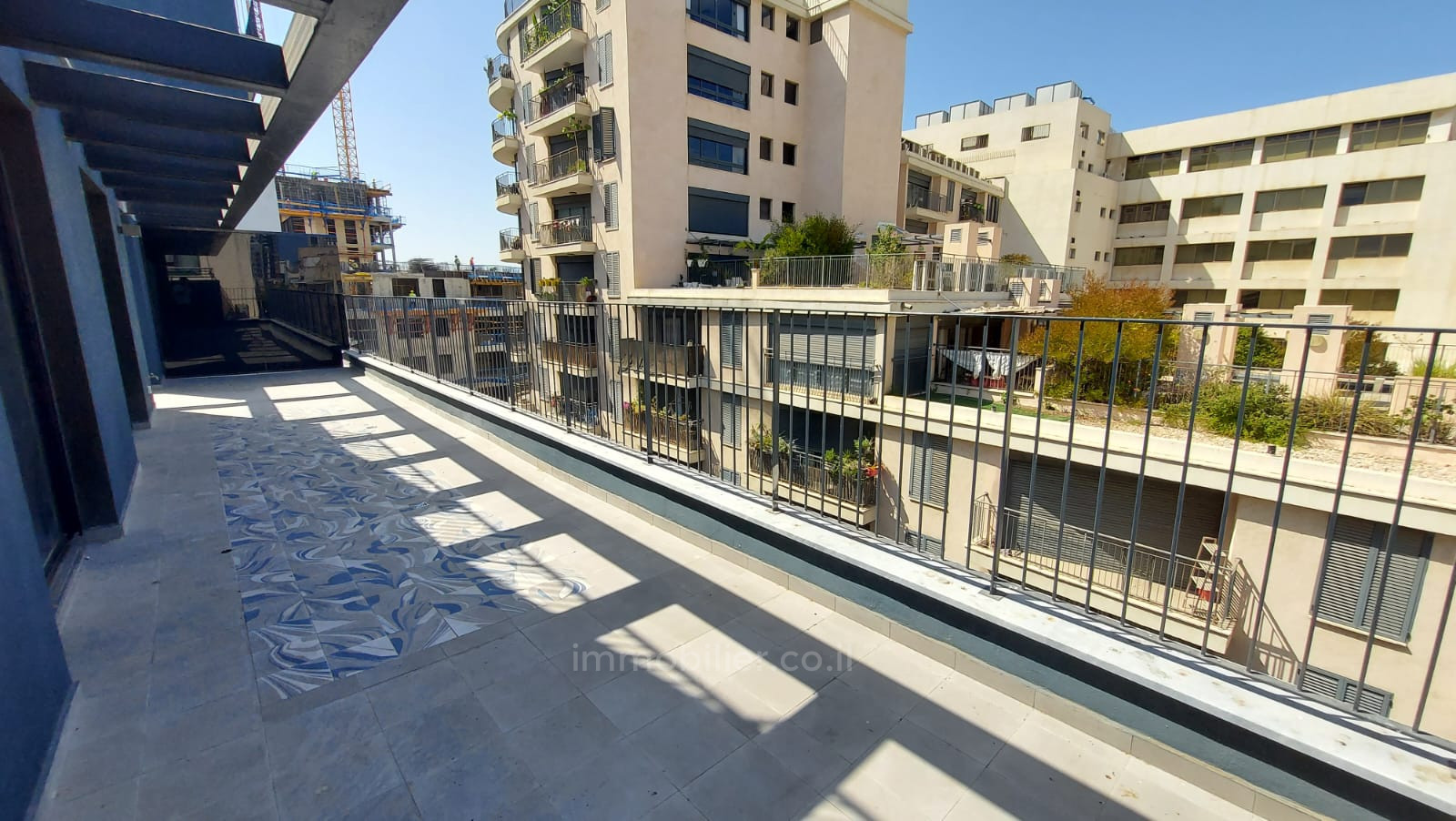 Duplex-Penthouse 3 Rooms Tel Aviv Florentine 457-IBL-1210