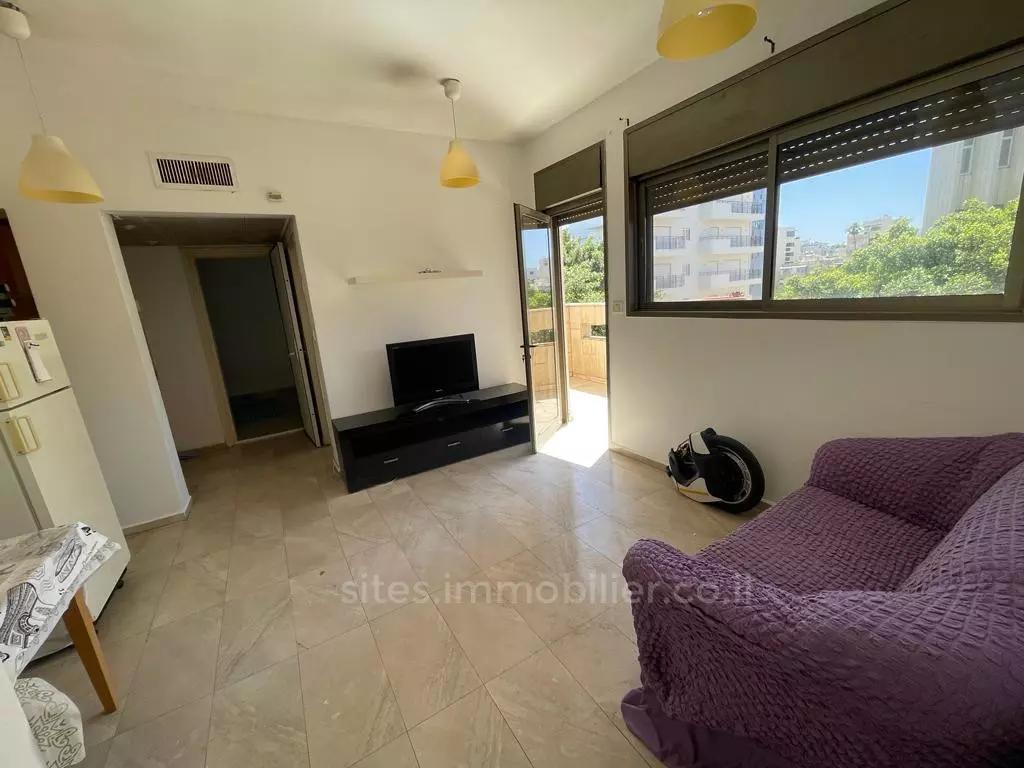 Apartment 3 rooms Tel Aviv Dizengof 457-IBL-1211