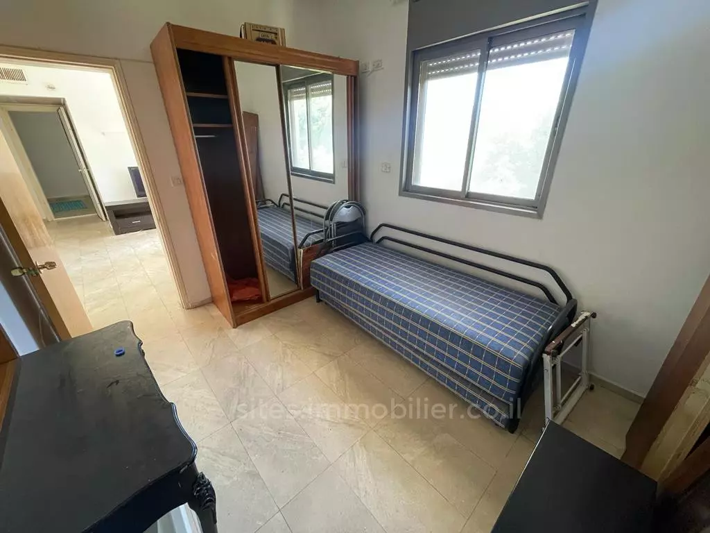 Apartment 3 rooms Tel Aviv Dizengof 457-IBL-1211