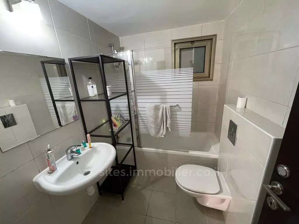 Apartment 5 rooms Netanya Sea 457-IBL-1215