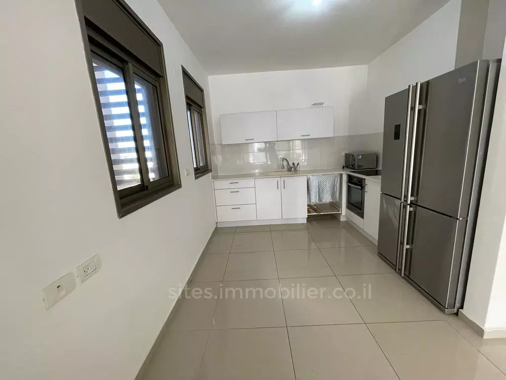 Apartment 5 rooms Netanya Sea 457-IBL-1215