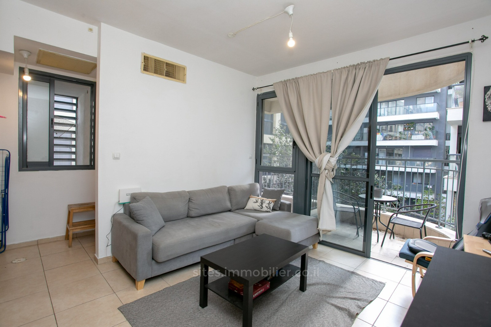 Apartment 2 Rooms Tel Aviv Montifiory 457-IBL-1220