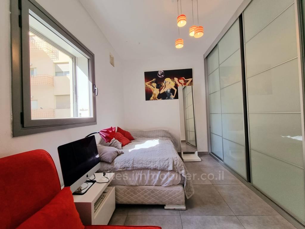 Apartment 3 Rooms Tel Aviv Neve Tsedek 457-IBL-1226