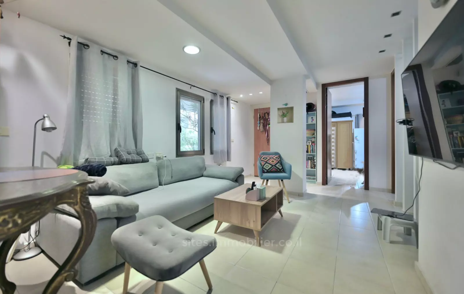 Apartment 3 rooms Tel Aviv Kikar Hamedina 457-IBL-1235