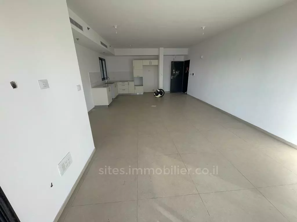 Apartment 4 rooms Netanya Sea 457-IBL-1238