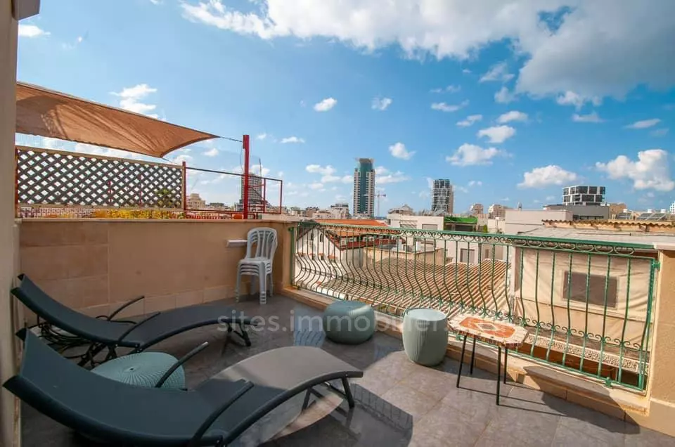 Duplex-Penthouse 4 rooms Tel Aviv Kerem Hatemanim 457-IBL-1240