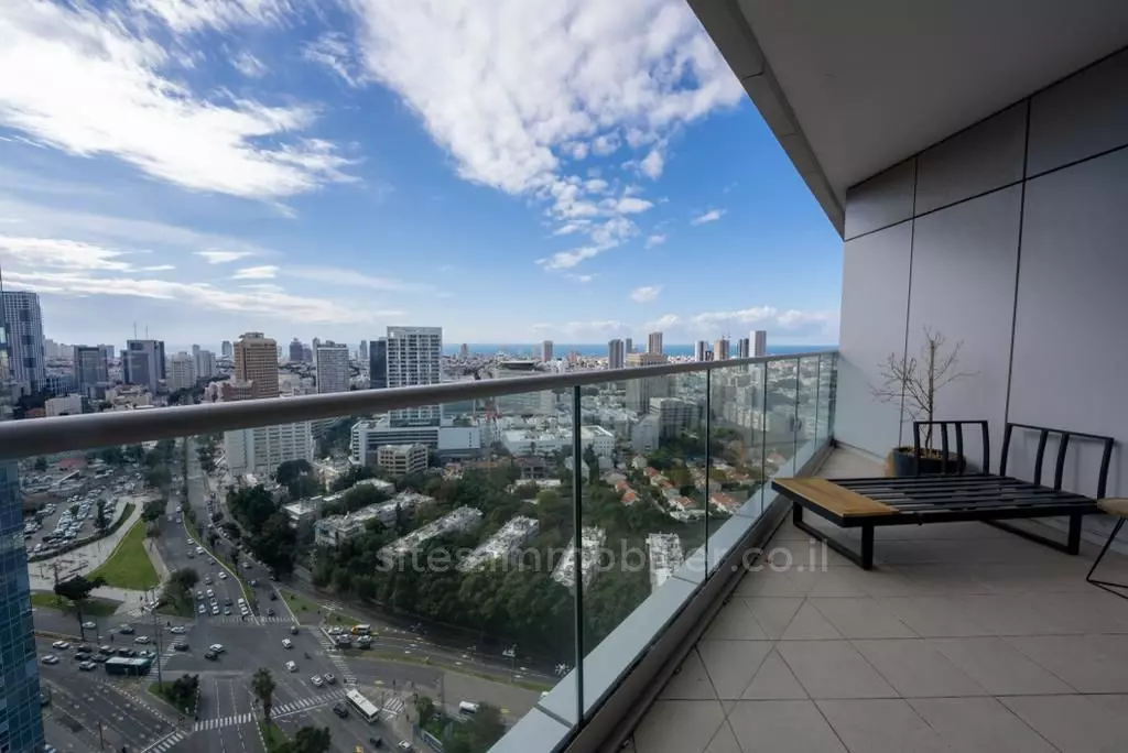 Apartment 3 rooms Tel Aviv City center 457-IBL-1243