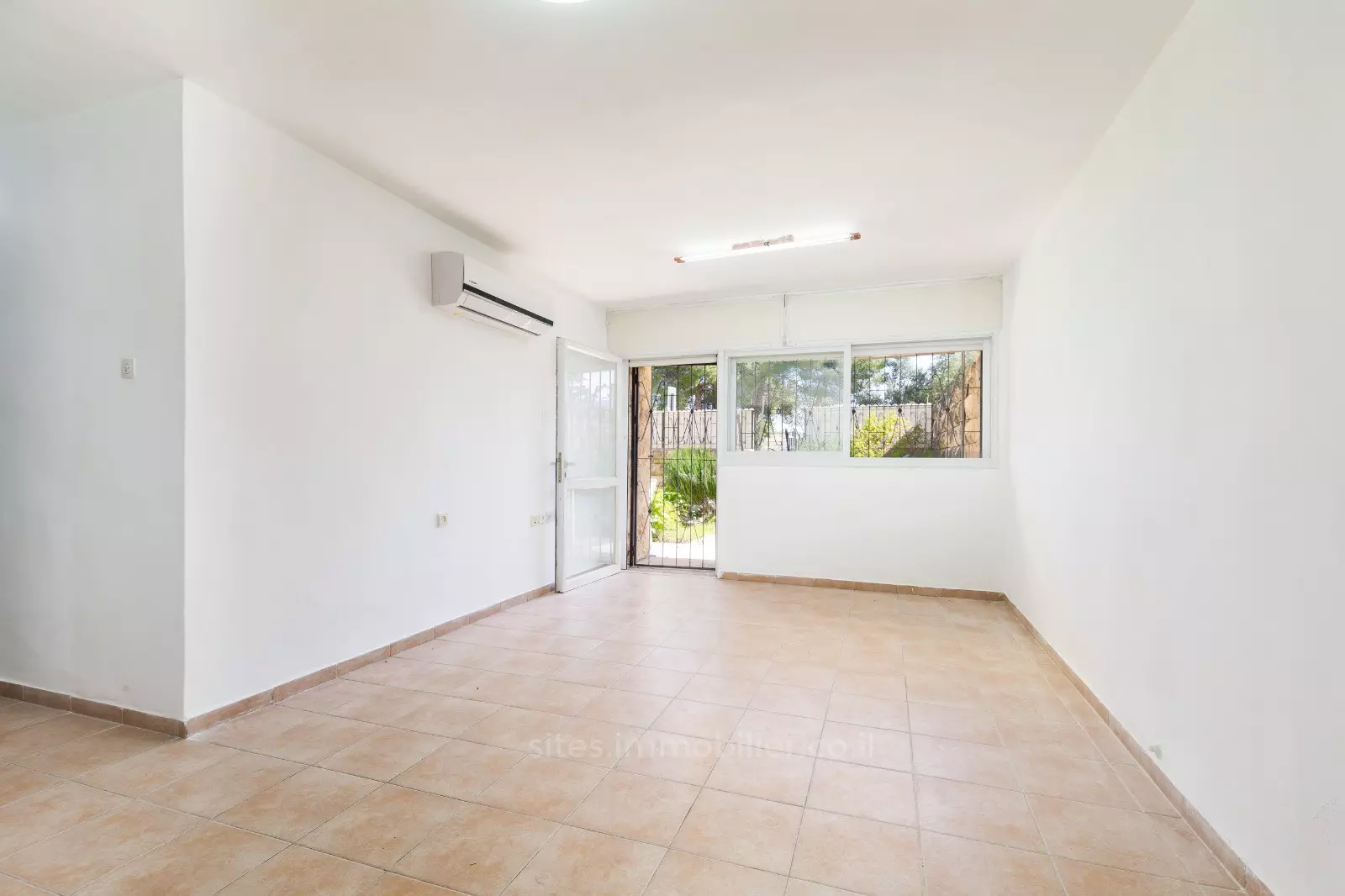 Villa 4 rooms Jerusalem Gilo 457-IBL-1245