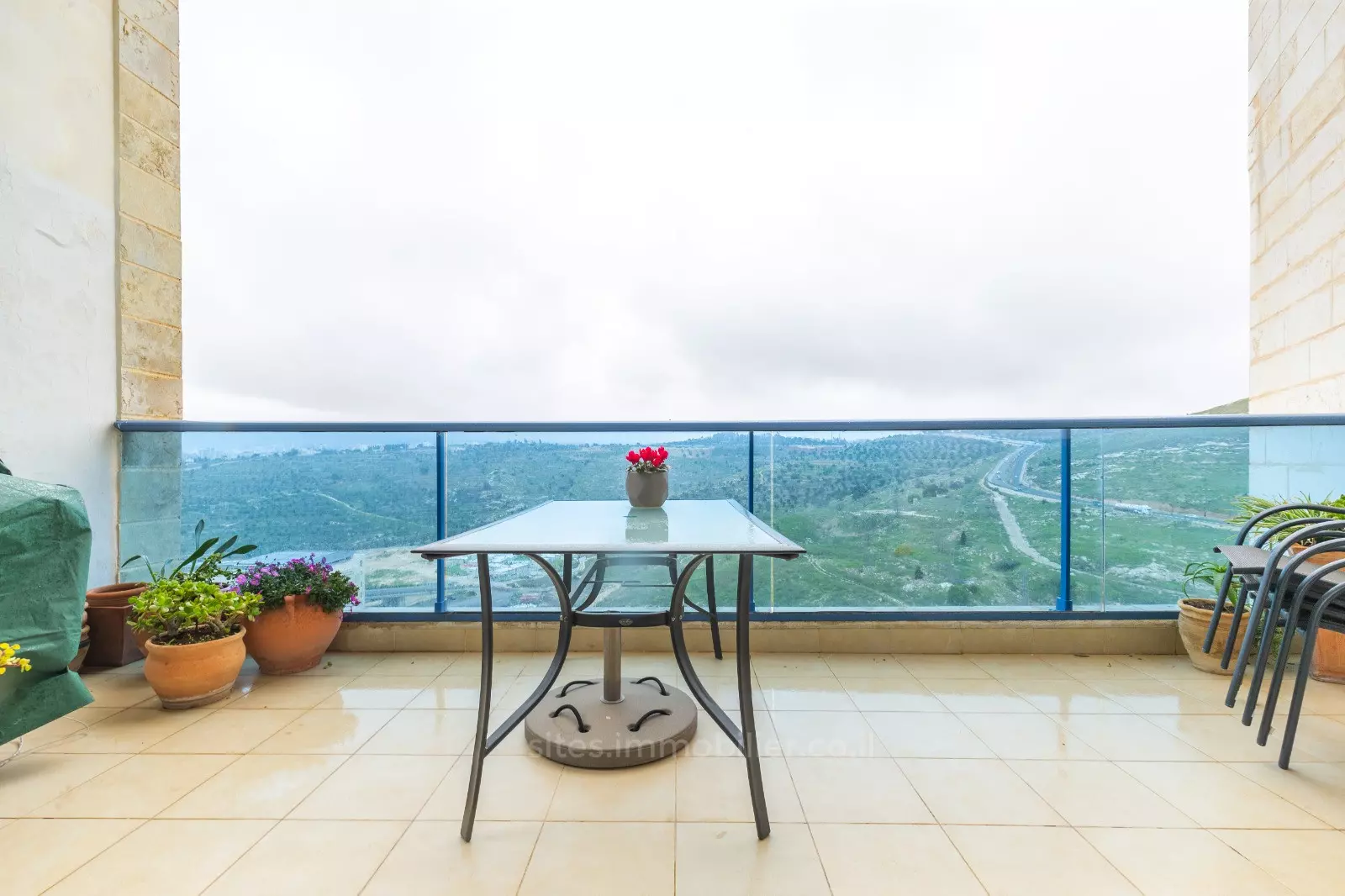 Apartment 4 rooms Jerusalem Har Homa 457-IBL-1250