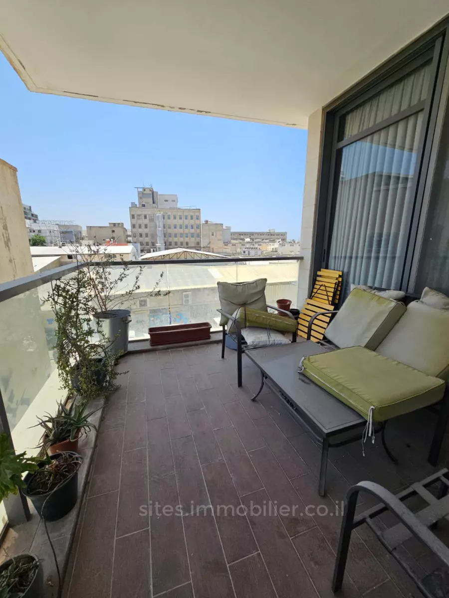 Apartment 3 rooms Tel Aviv Florentine 457-IBL-1275