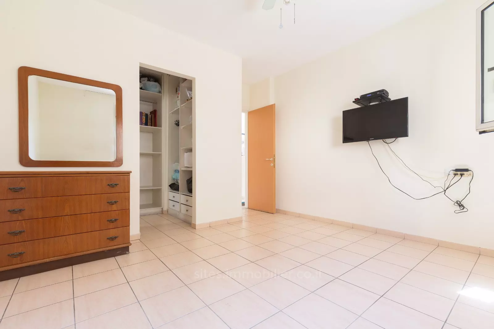 Apartment 3.5 rooms Jerusalem Ramat Bet Hakerem 457-IBL-1276