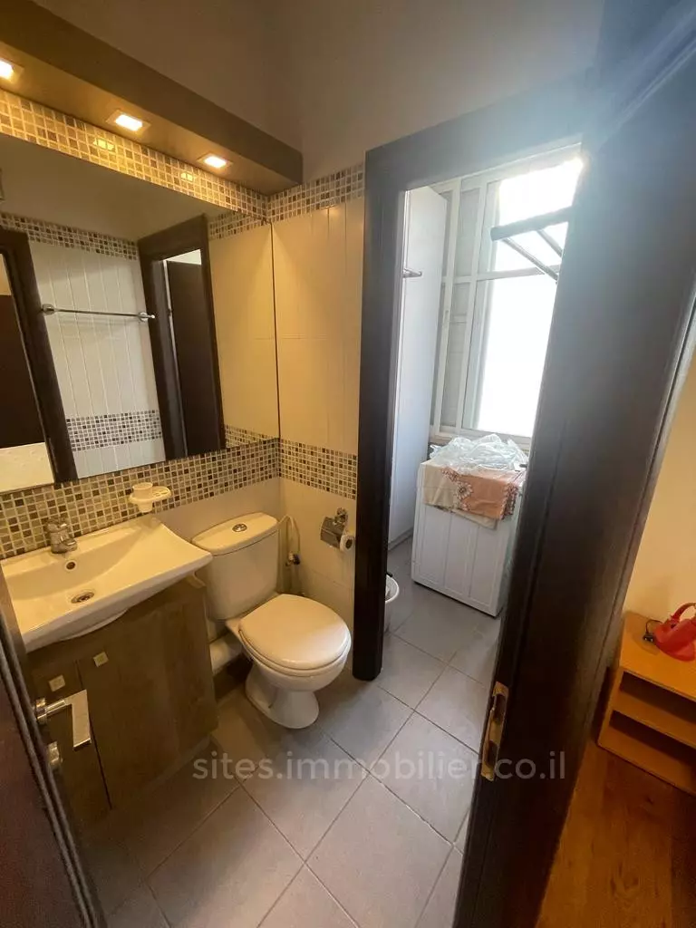 Apartment 5 rooms Netanya City center 457-IBL-1281