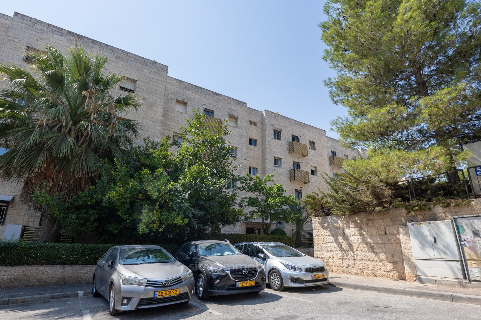 Apartment 4 Rooms Jerusalem Ramat Sharet 457-IBL-1288