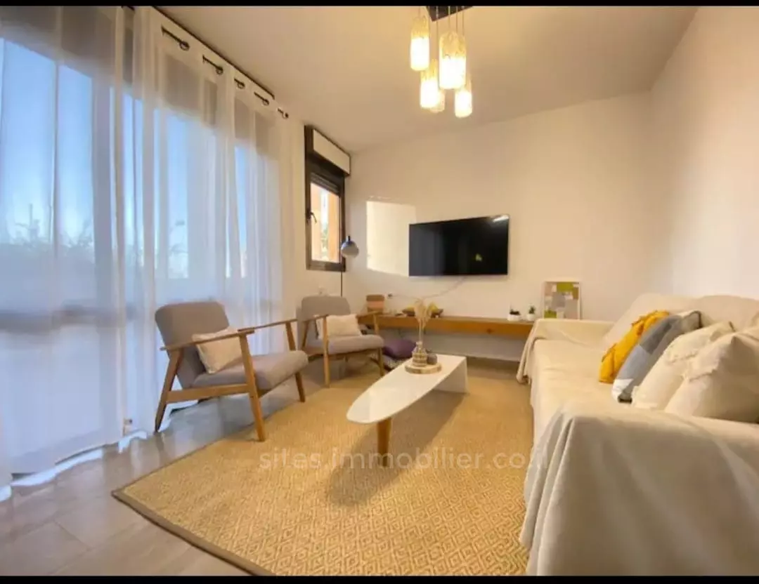 Apartment 3 rooms Tel Aviv First sea line 457-IBL-1294