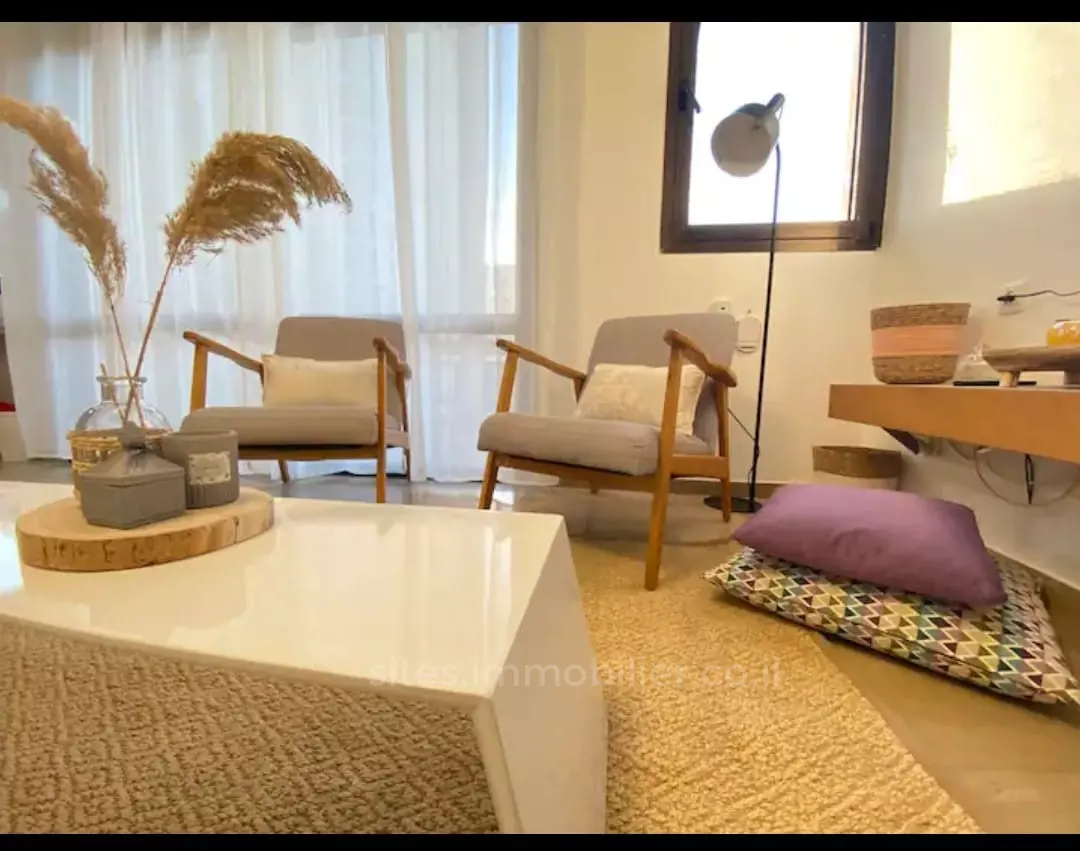 Apartment 3 rooms Tel Aviv First sea line 457-IBL-1294